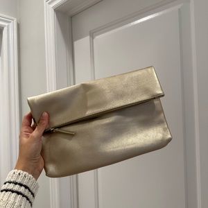 Fawn gold clutch